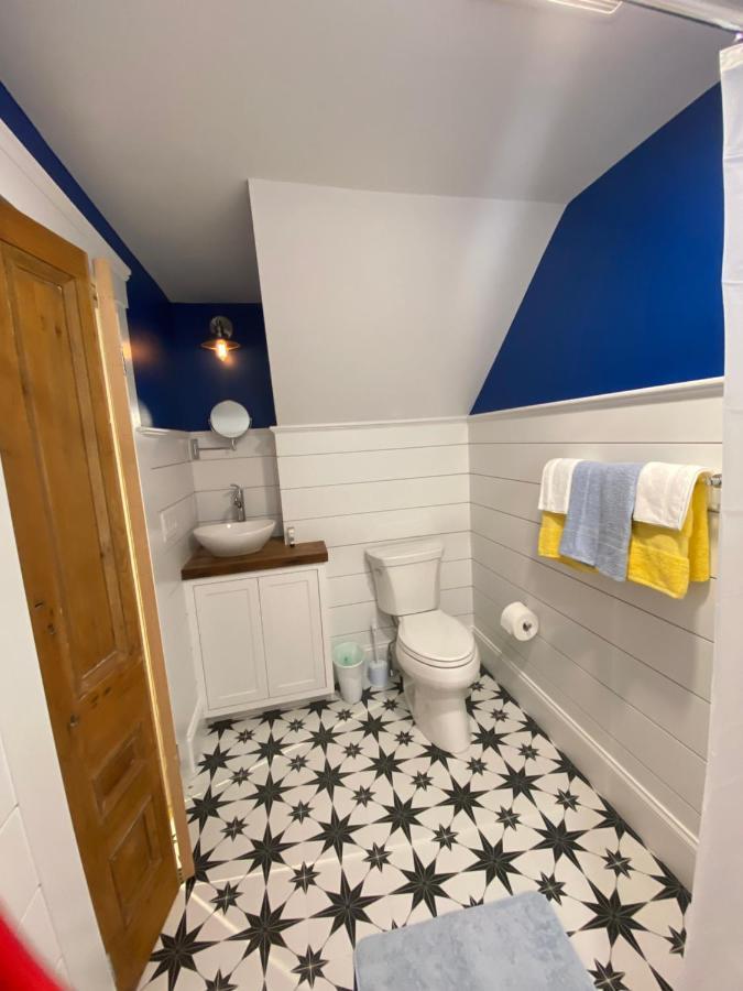 The Clarendon House Panzió Provincetown Kültér fotó
