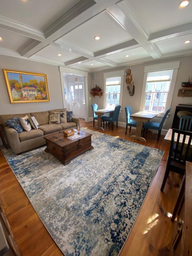 The Clarendon House Panzió Provincetown Kültér fotó